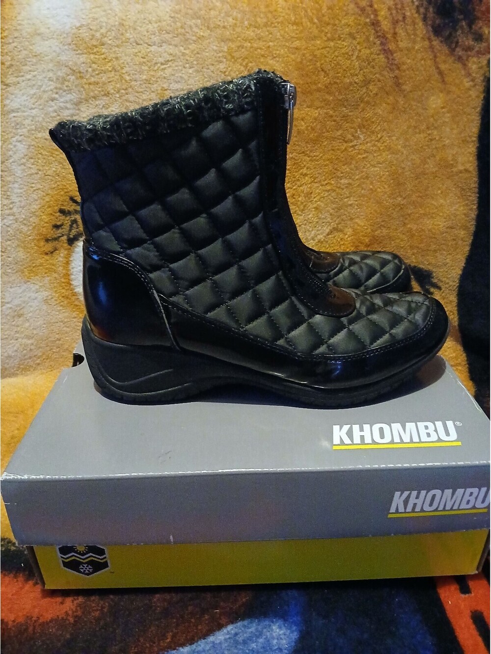 Khombu Waterproof Front-Zip Winter Boots Megan Black Size 8 M